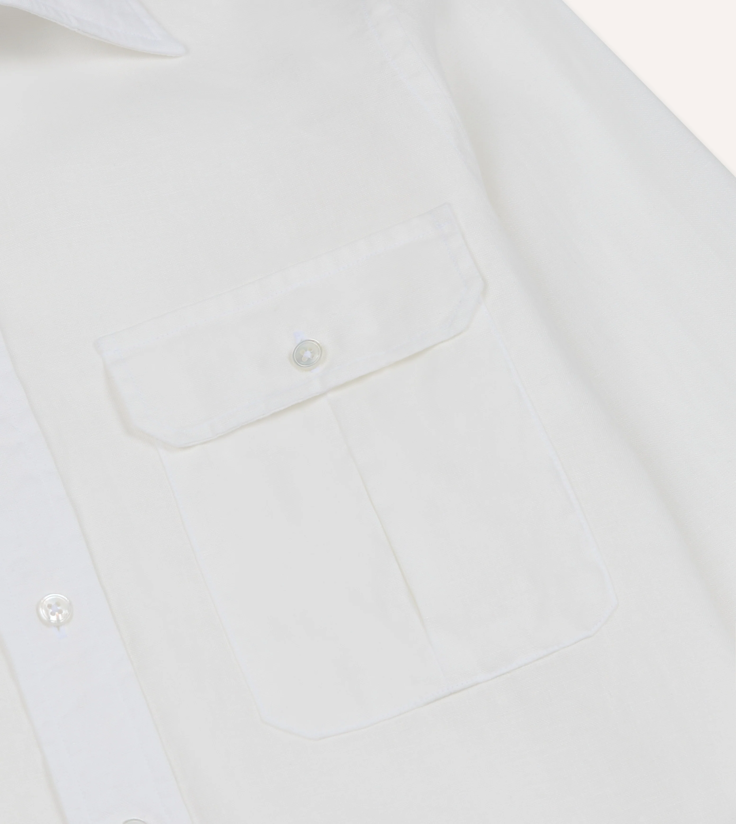 White Linen Two-Pocket Long Point Collar Work Shirt - Image 5